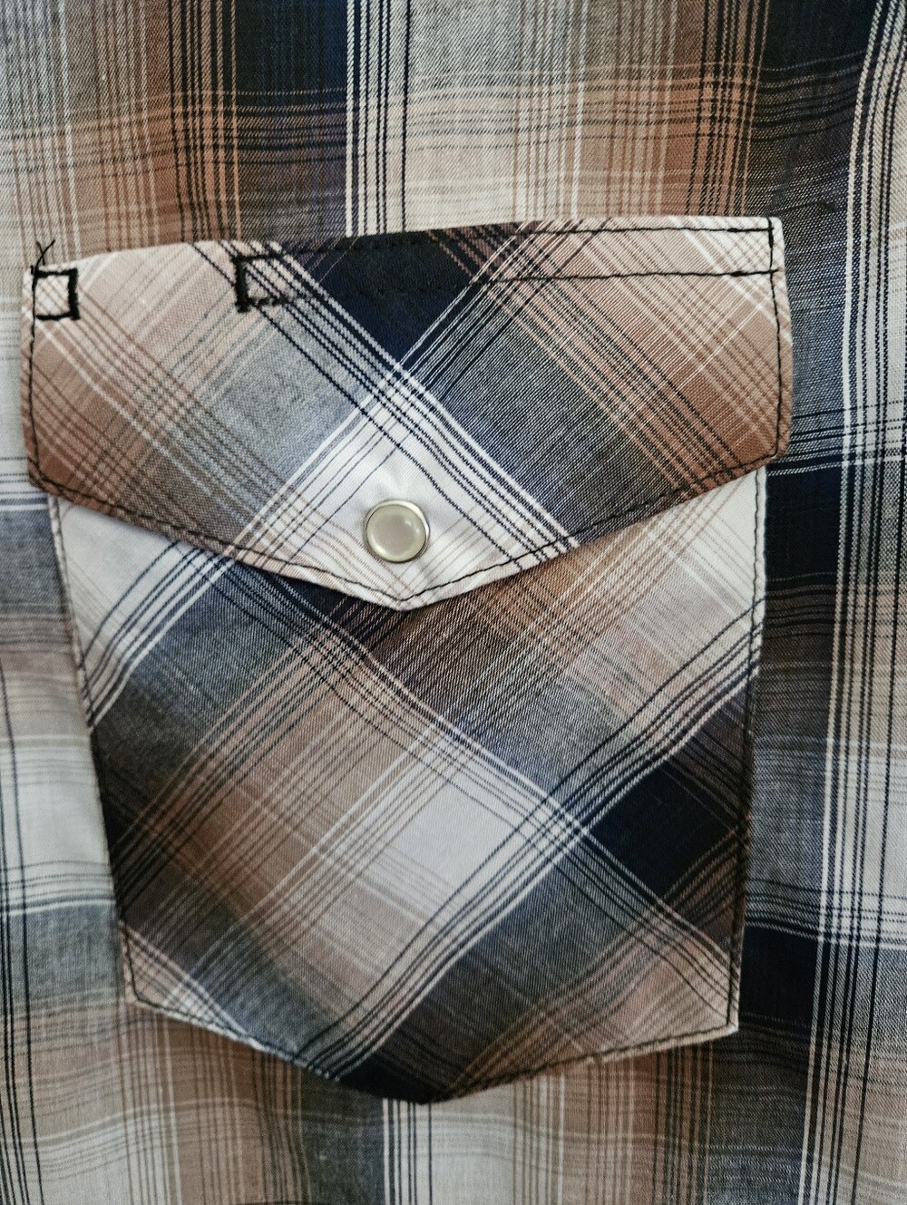 Men's Wrangler Short-Sleeve Plaid Western Shirt, Small, Brown Navy White, NWT - Picture 3 of 7